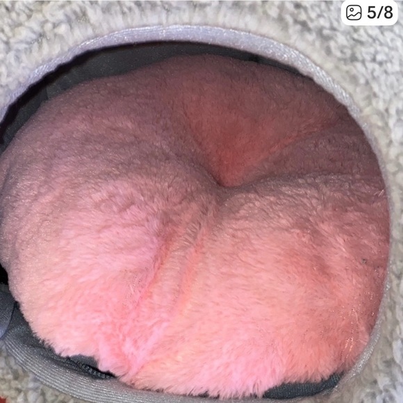 Whisker City Gray Mouse-Shaped Cat Bed with Pink Cushion Inside, even has Tail! - Picture 4 of 4